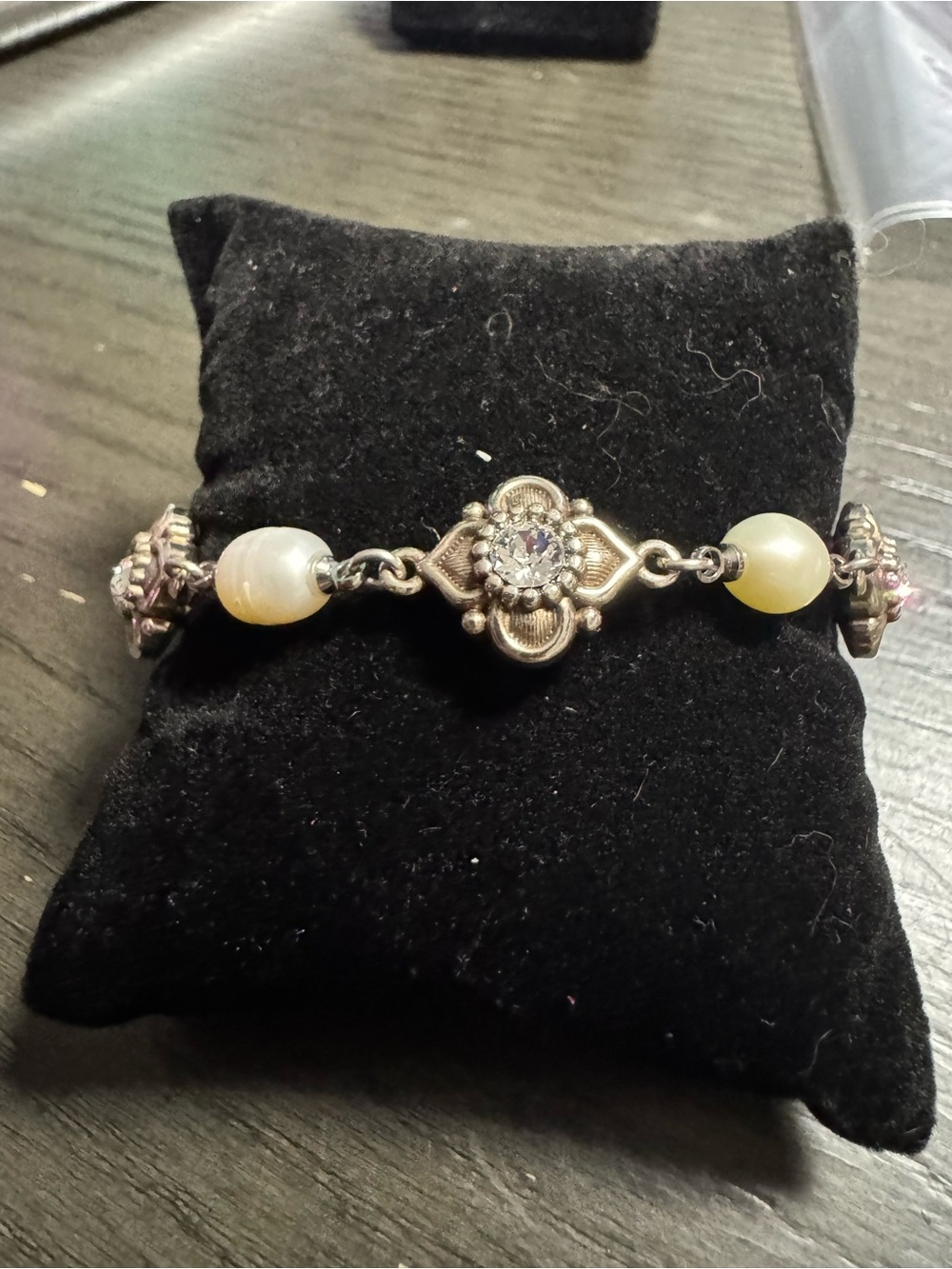 Brighton Elegant Silver-Tone Beaded Bracelet with Pearlescent Accents